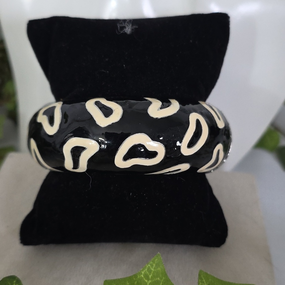 Silver Animal Print Bangle Clamper Bracelet Black and White Enamel